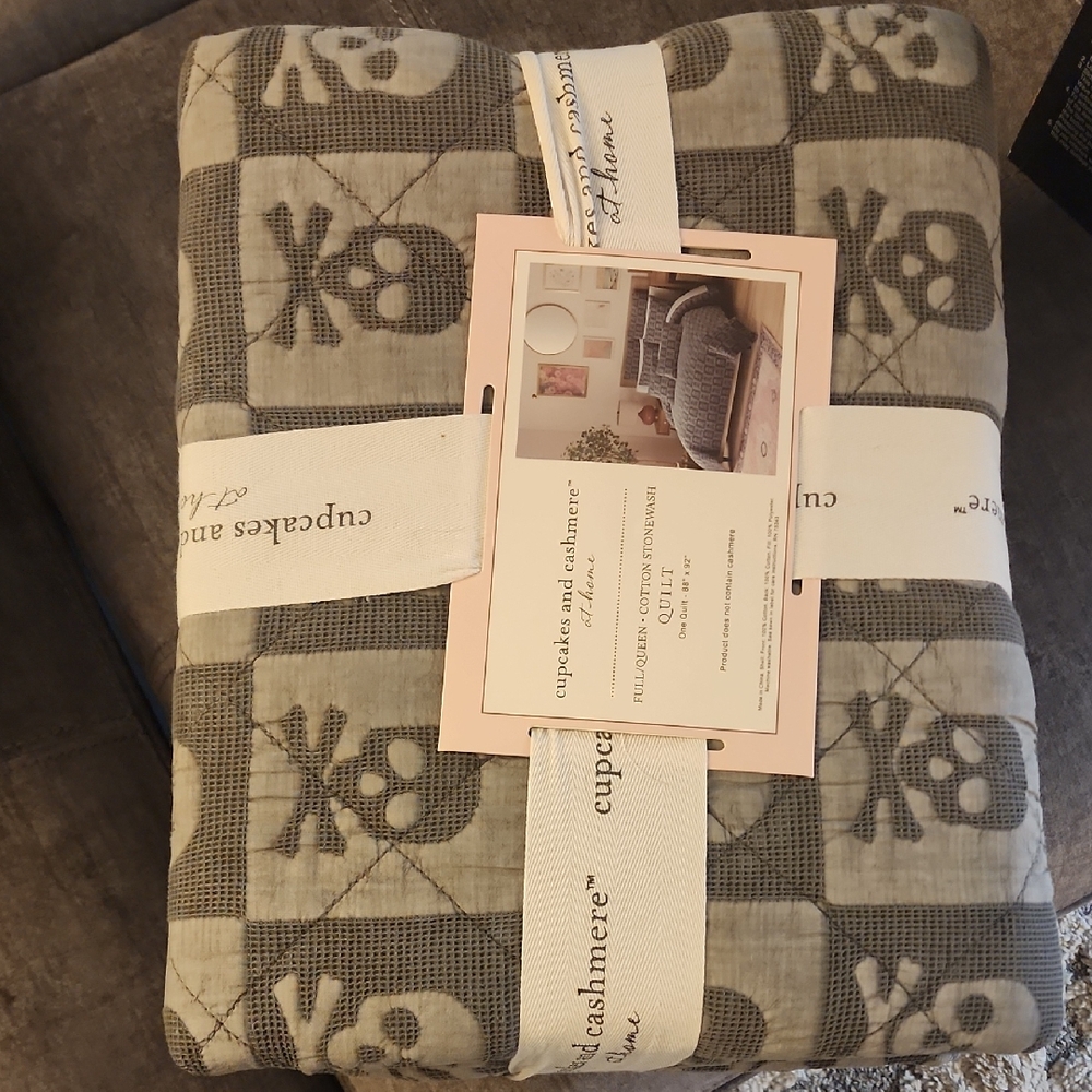 cupcakes & cashmere Gray Gothic Skull Quilt